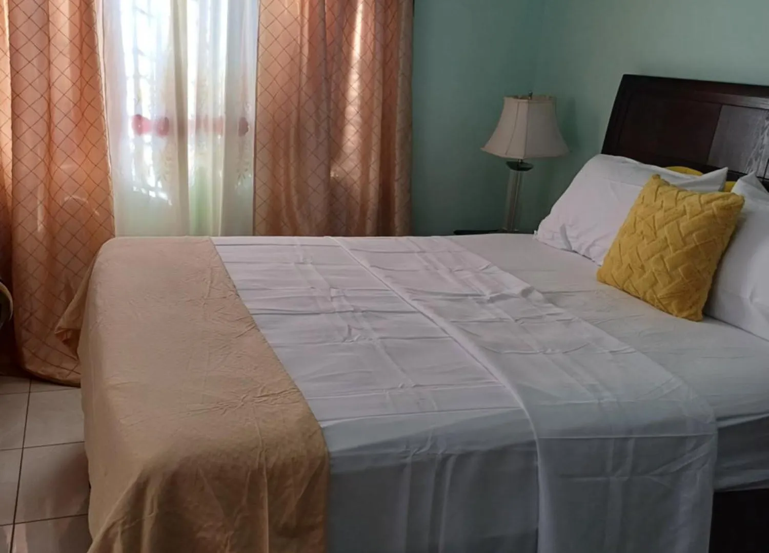 Embassy Deluxe 2 Apartamento Kingston